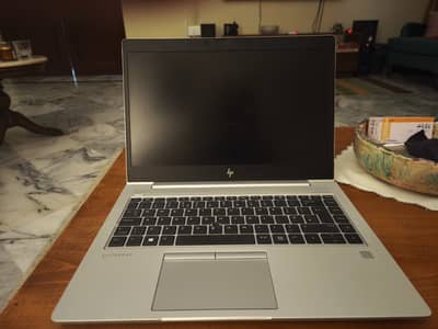 HP Elitebook 745 G5 AMD Ryzen 5 pro 2500 U W/ Radeon Vega 2.00 GHz