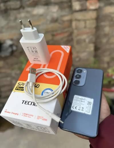 Tecno Spark 40 pro plus
