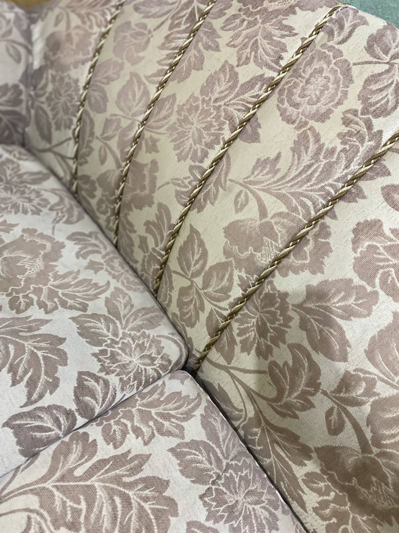Sofas and table 4