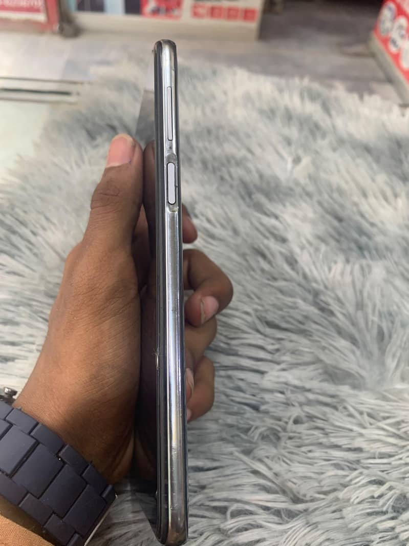 Xiaomi Redmi Note 9 Pro 3