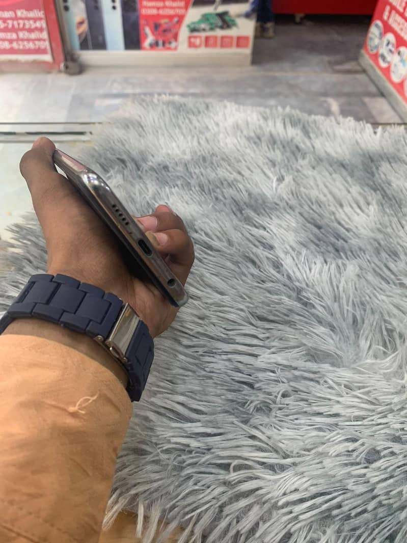 Xiaomi Redmi Note 9 Pro 4