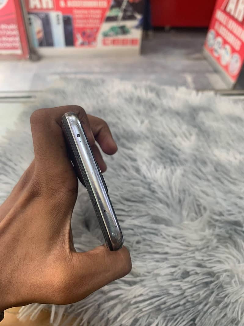 Xiaomi Redmi Note 9 Pro 6