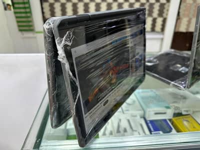Lenovo 300-E 2nd Gen 4/32 GB ( Touch 360 )