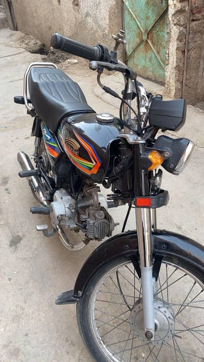 Express bike 2019 model full genuine and mint condition Hyderabad num
