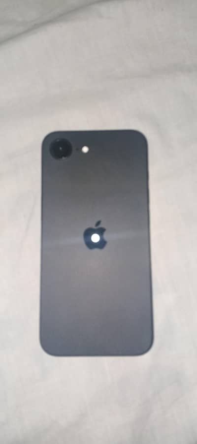 Apple iPhone 16e