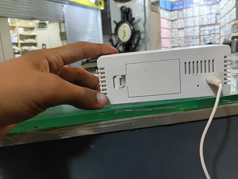 imported led table clock 1