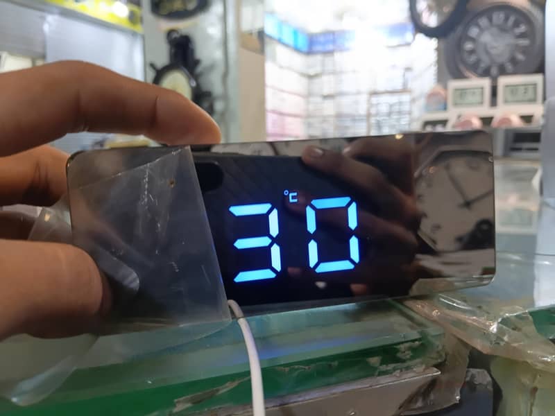 imported led table clock 3