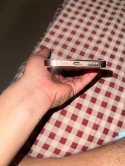 Apple iPhone 16 Pro Max