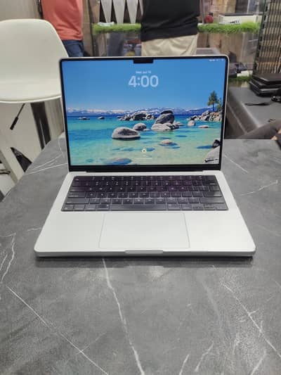 MACBOOK PRO 2023 14INCH M3 PRO CHIP 18GB 1TB SSD