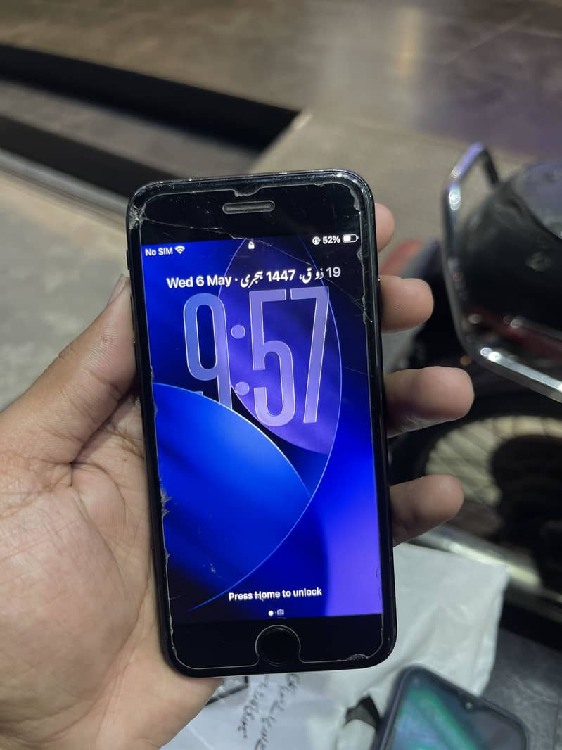 Apple iPhone SE 1