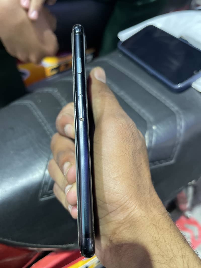 Apple iPhone SE 3
