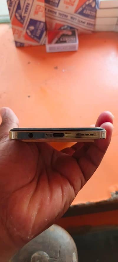 Infinix Hot 40