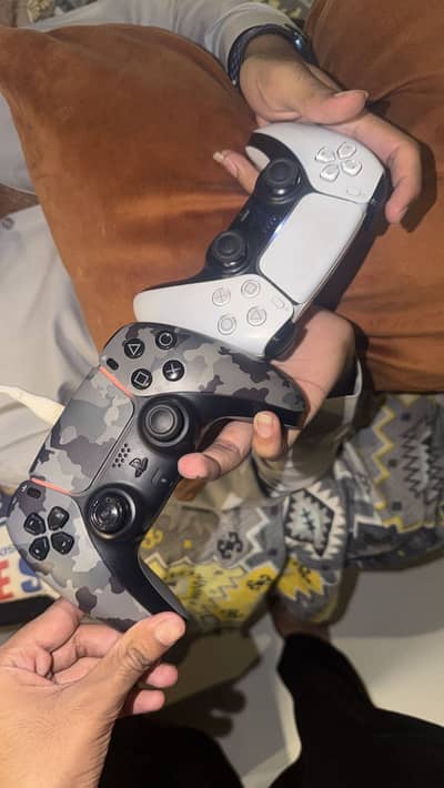 Ps5 slim 825Gb 2 controllers 9 games