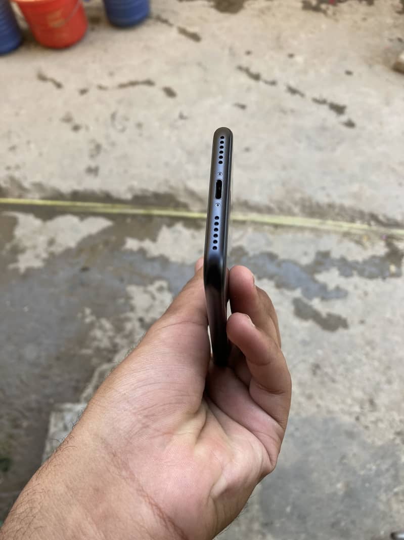 Apple iPhone SE 3