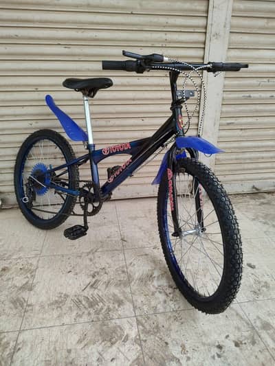 Shimano  bicycle size 22 All okay just like a new cycle 03188264599