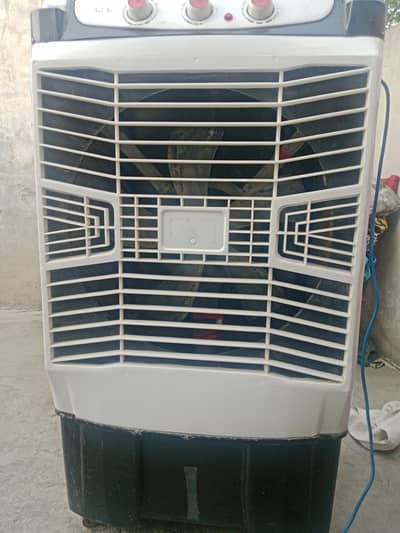 Collar Fan for Sale – Good Condition