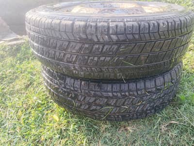 2 General tyrs with original rims