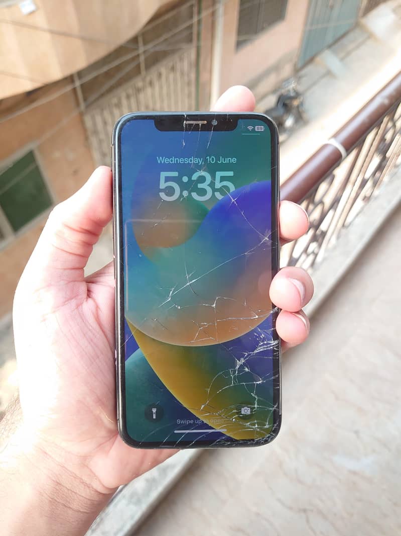 Apple iPhone X 0