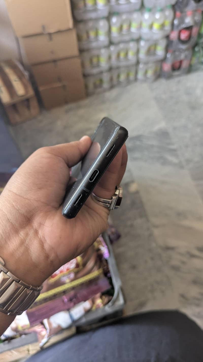 Google Pixel 6a 4