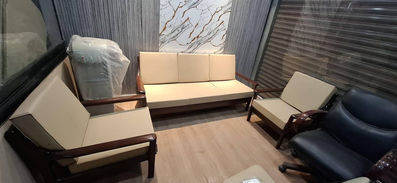 Three Seater Sofa 0