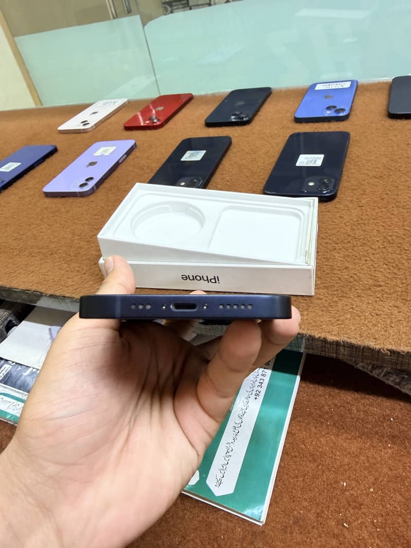 Apple iPhone 13 3