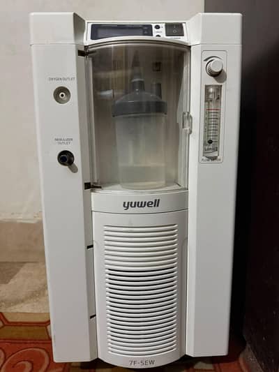 Yuwell 5L Oxygen Concentrator [7F-5EW] Excellent condition