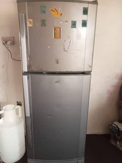 Dawlance Fridge medium size