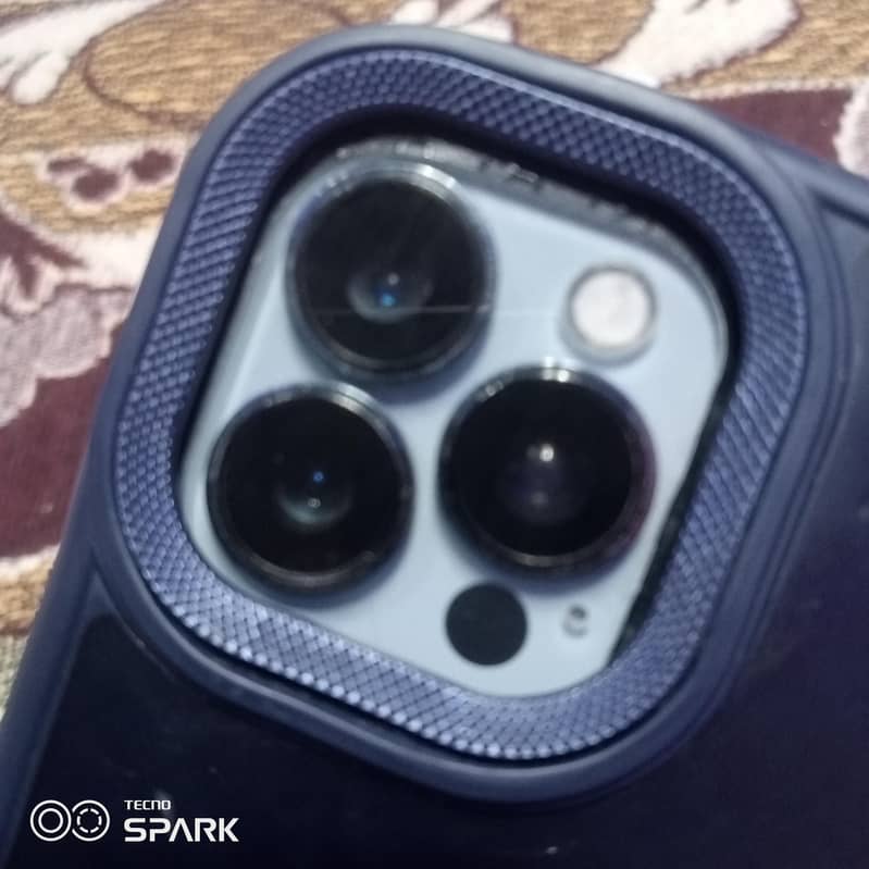 Apple iPhone X 4