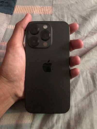 I phone 14 pro jv 128 battery 79