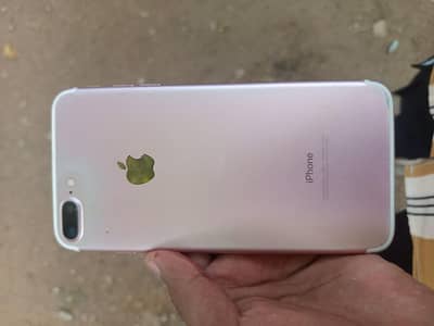iPhone 7 Plus ( Urgent Sell )