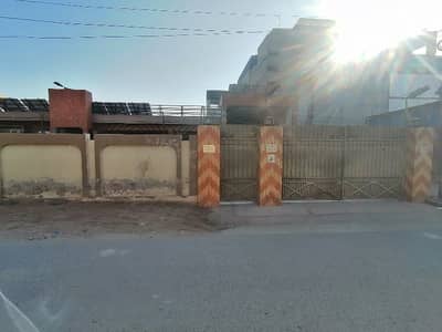 Corner Mall OF Multan 3 Kanal House Up For sale