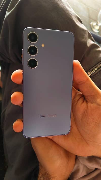 Samsung Mobile S24