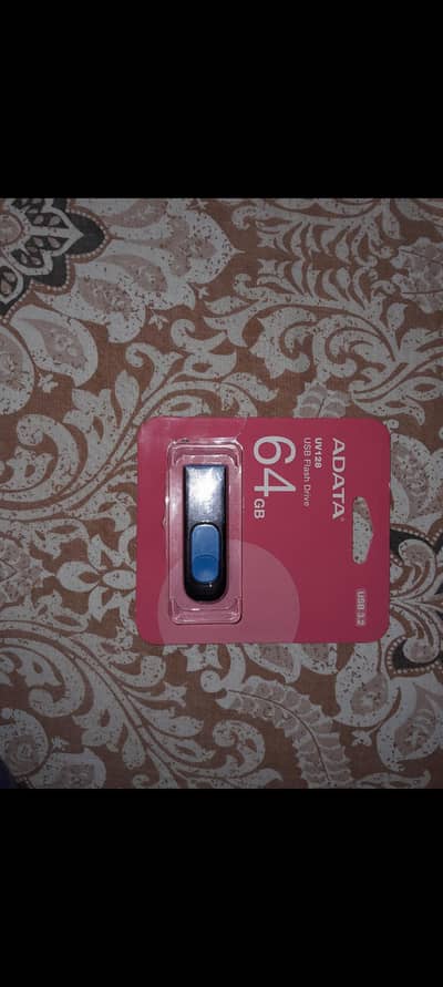 ADATA USB 3.2 / 64 GB NEW