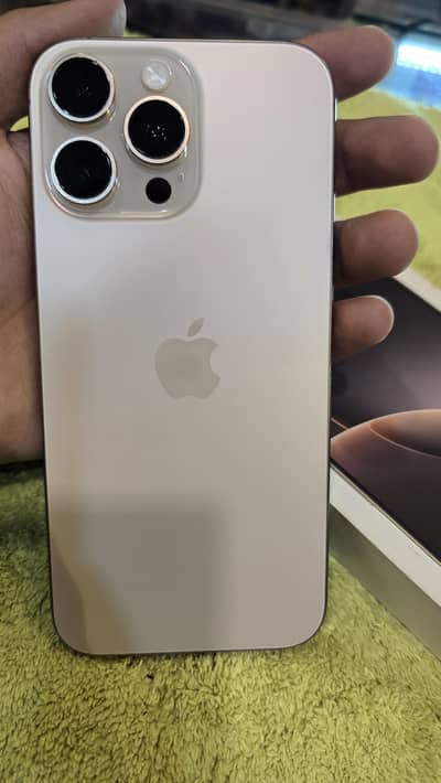 Apple iPhone 16 Pro Max