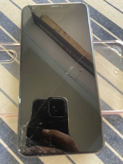Apple iPhone XS Max with box