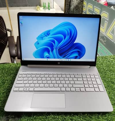 Hp Notebook 15s Latest 12th Generation laptop in very discounted price