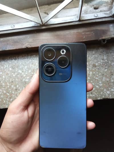 Infinix hot 40 8gb/128gb