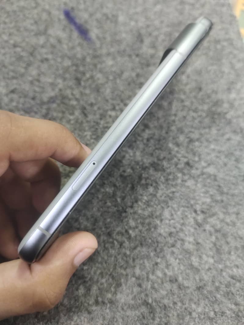 Google Pixel 8 2