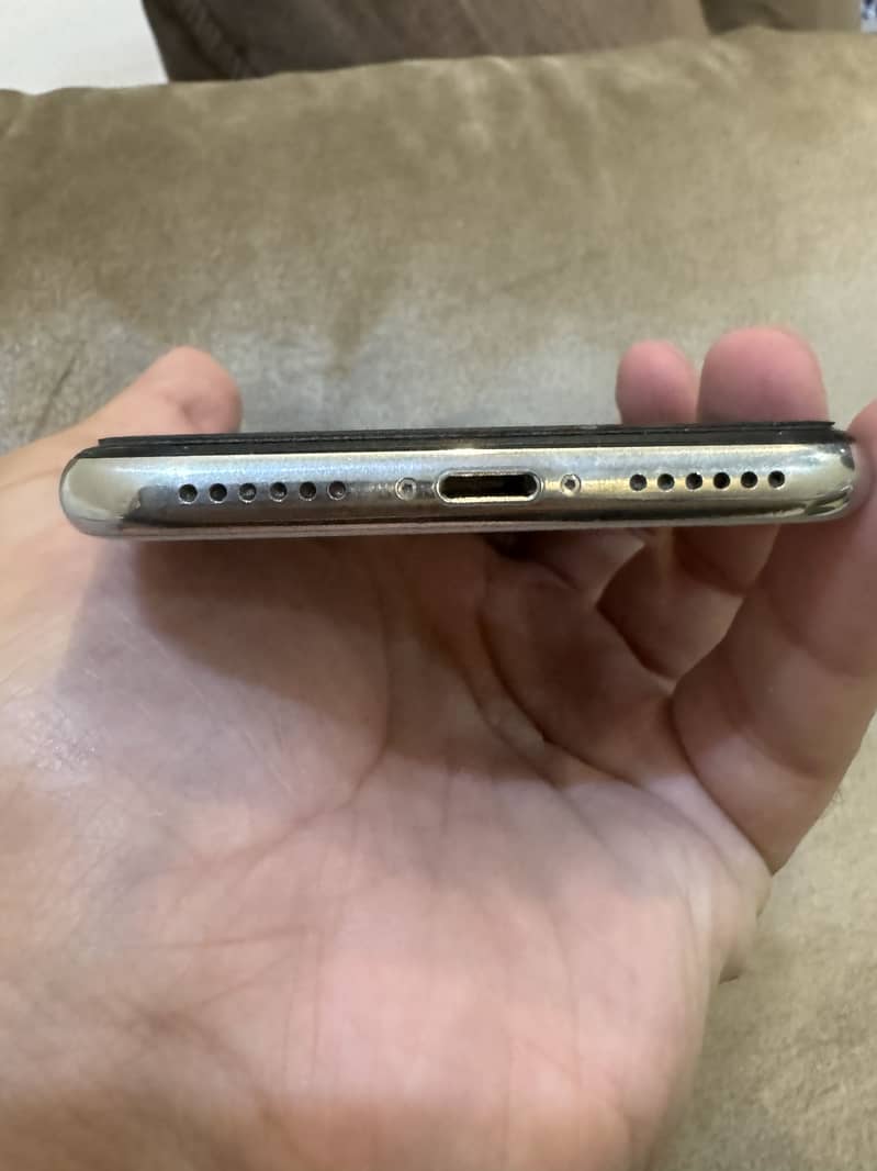 Apple iPhone X 2