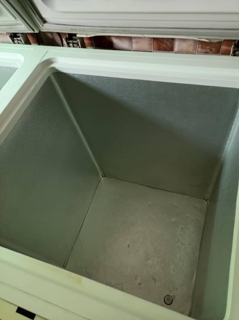 Waves D Freezer 3