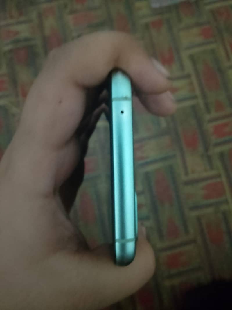 One Plus 9R 1