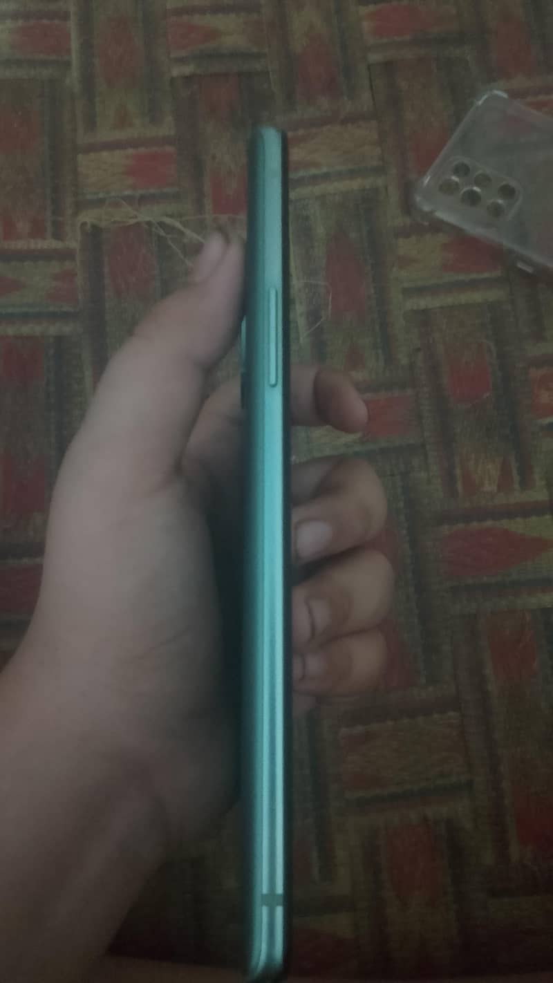 One Plus 9R 2