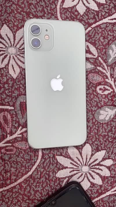 Apple iPhone 12