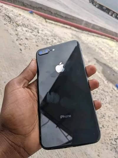 iPhone 8 Plus Non PTA 64GB gaming camera dslr  03025271768 what's ap