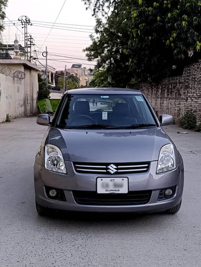 Suzuki Swift DLX Navigation 2014 (03335801160)