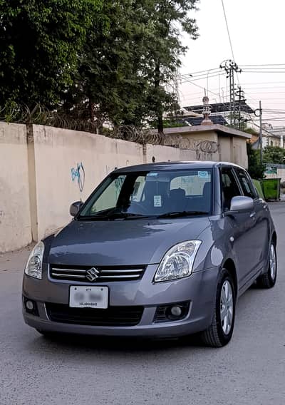 Suzuki Swift DLX Navigation 2014 (03335801160)