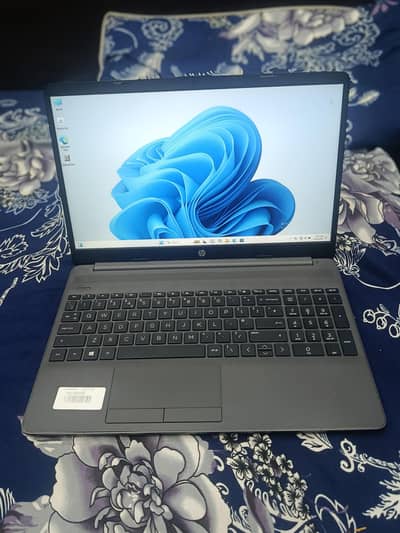 HP Notebook 255 G8 | AMD Ryzen 5 3500U | 8GB RAM | 256GB SSD | 2GB GPU