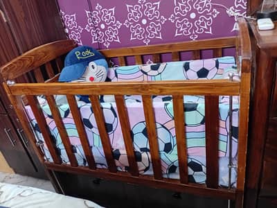 Baby sleeping cot for new born to 3 years