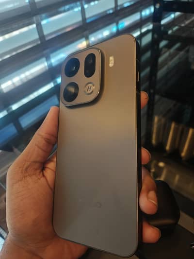 OPPO Find X9 Pro