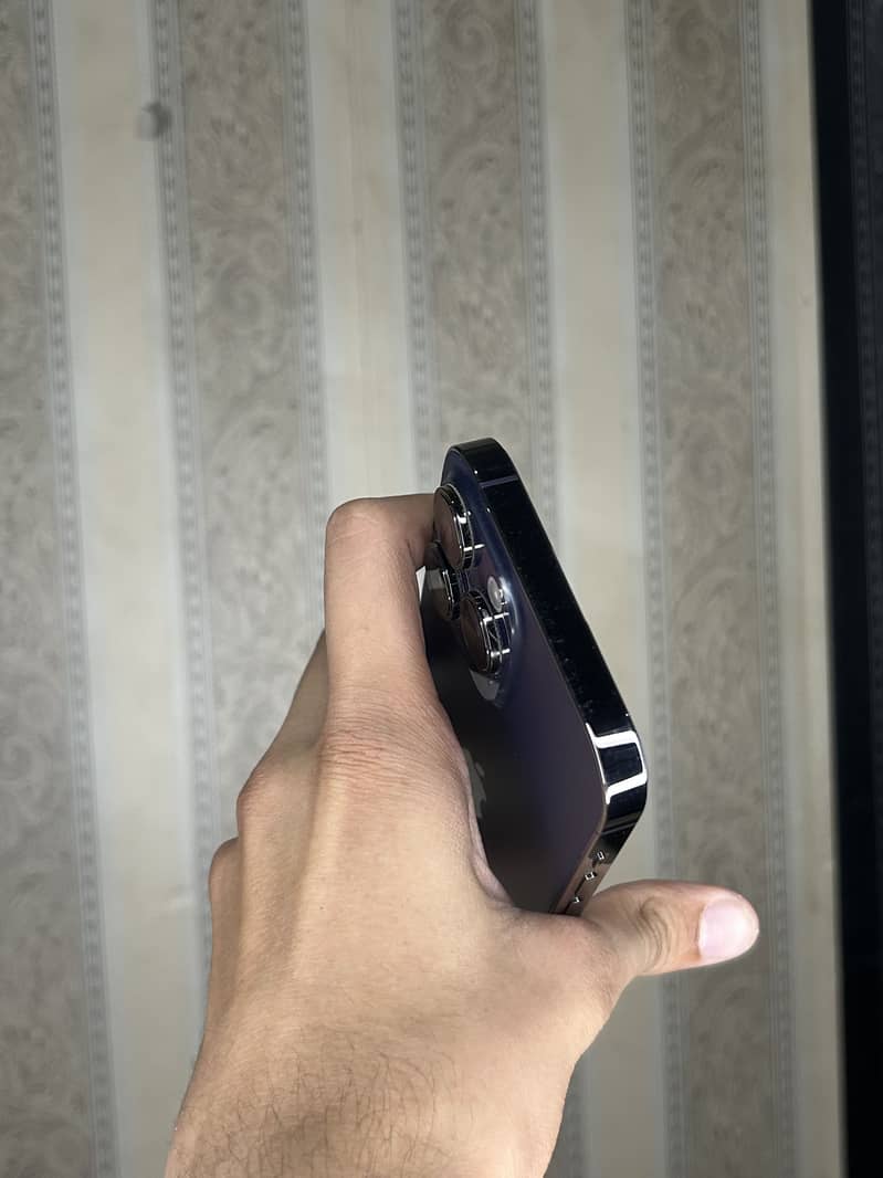 Iphone 14 pro max 3